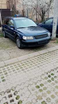 Vând passat b5.5 1.9 tdi. Pentru piese