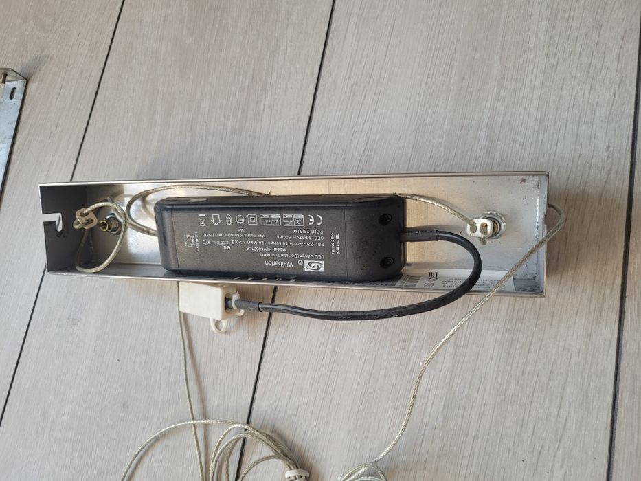 Lustra suspendata led noua