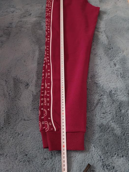 Pantaloni trening Guess