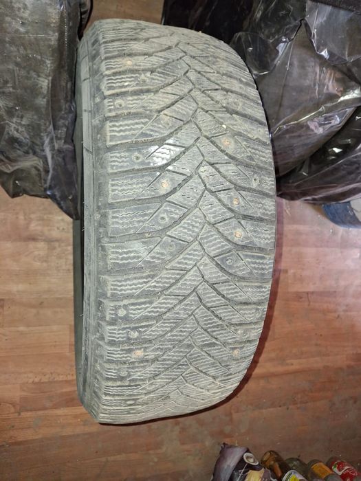 Срочно продам комплект зимних шин