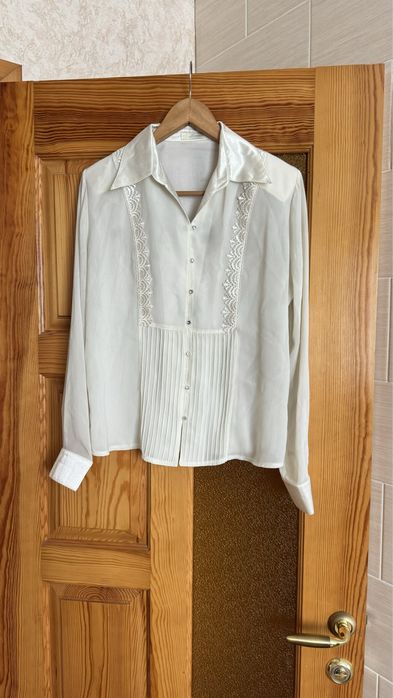 Продам женскую блузку