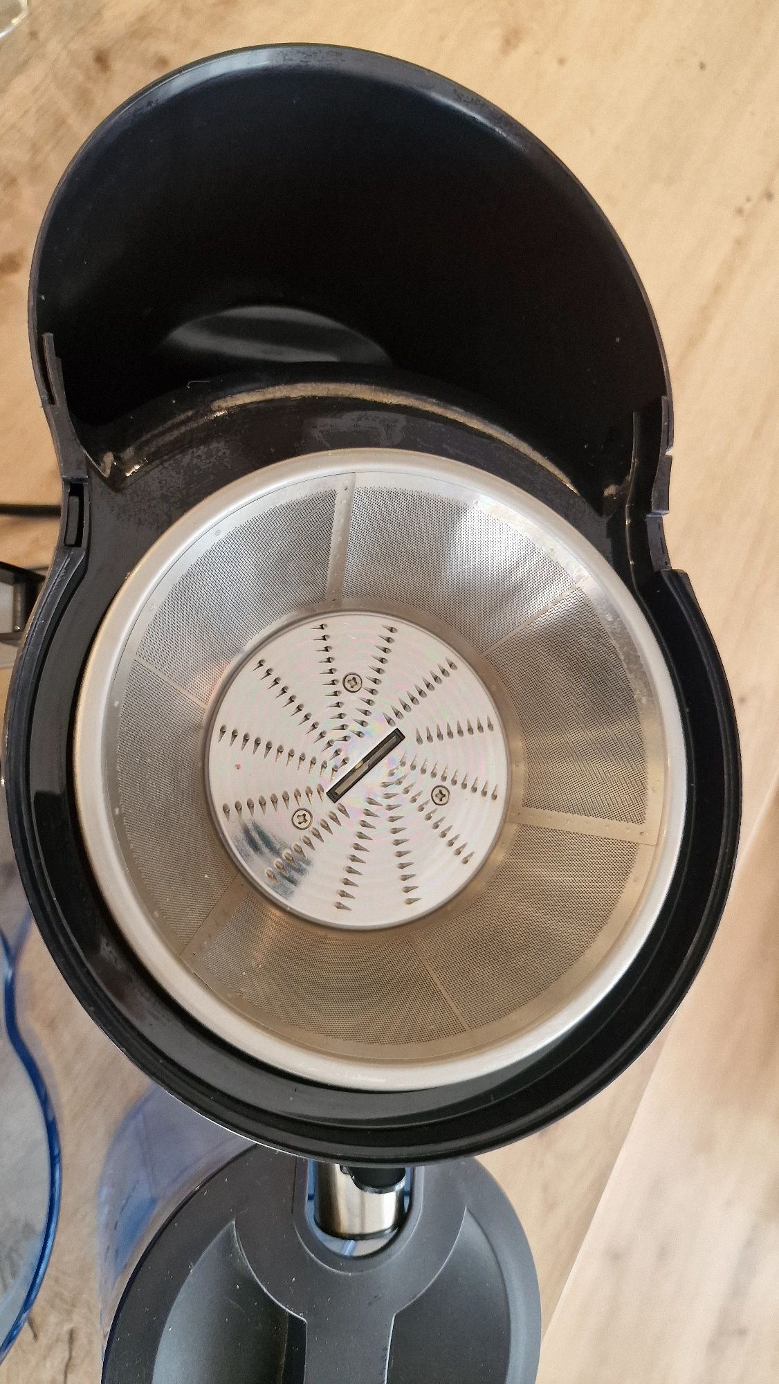 Сокоизстисквачка Bosch VitaJuice 3, 700 W
Сокоизстисквачка VitaJuice 3