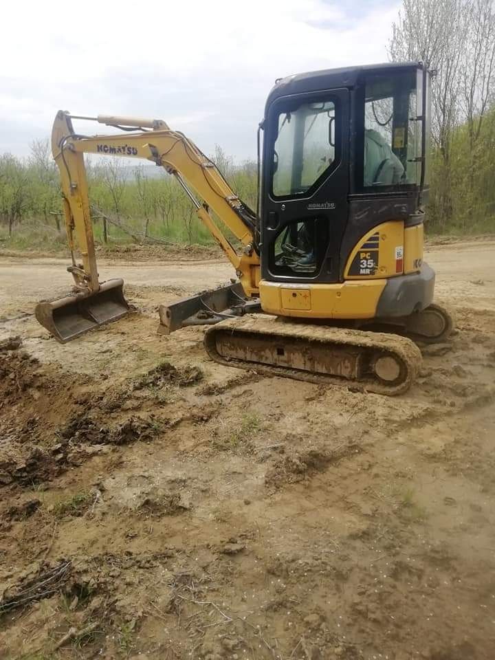 Închiriez execut lucrari cu miniexcavator excavator și buldoexcavator