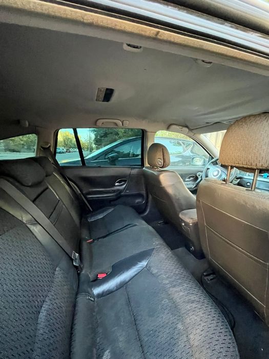 Vând Renault laguna2