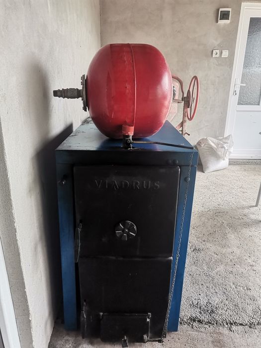 Vând centrală /cazan pe lemne 35 kw