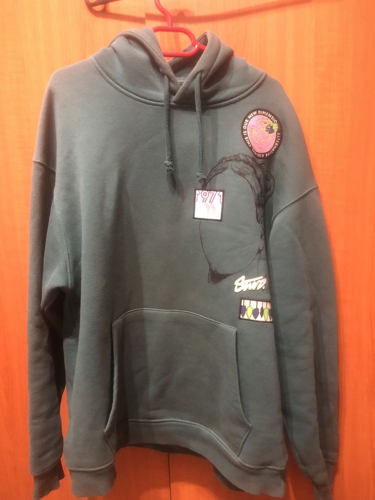 Hanorac Bershka marimea L
