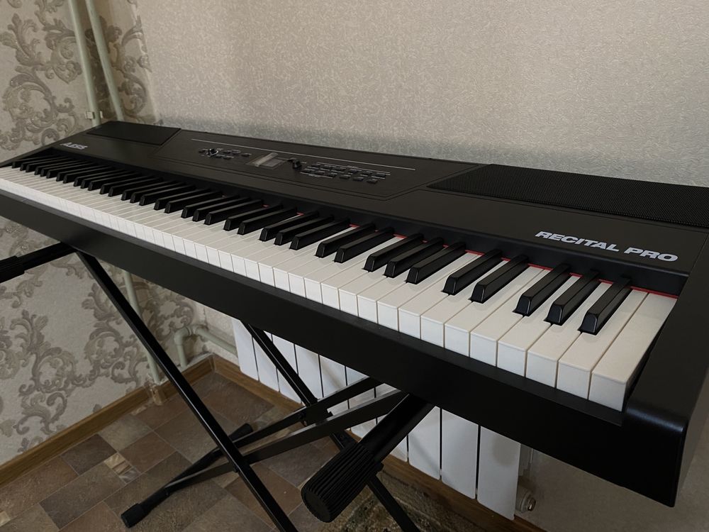 Синтезатор Alesis Recital Pro 88 клавиш