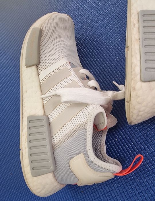 Adidas NMD R1 дамски бели маратонки 38 2/3