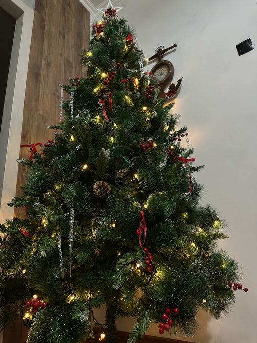 Ёлка искусственная