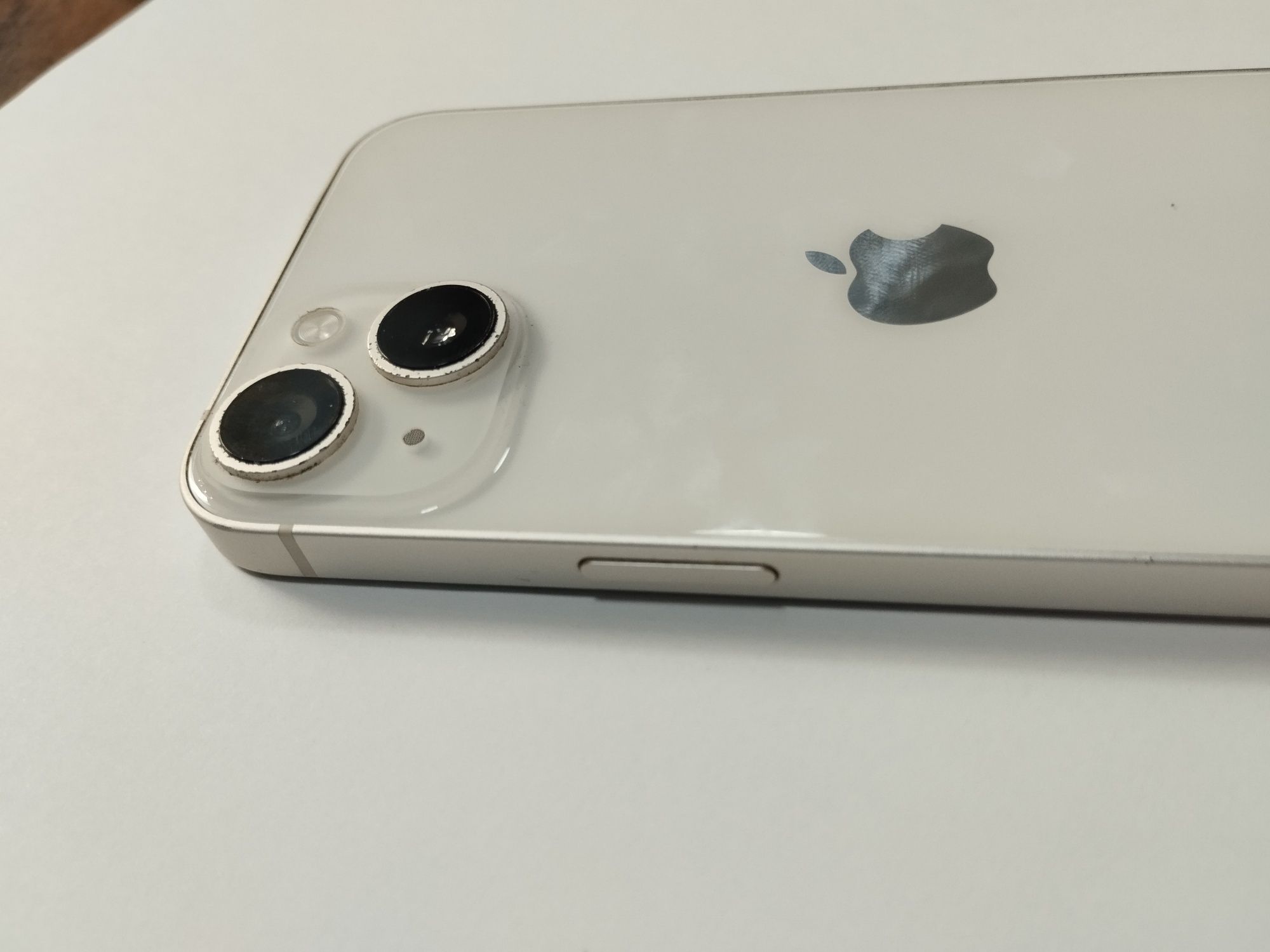 iPhone 14 (CTG)staramanet