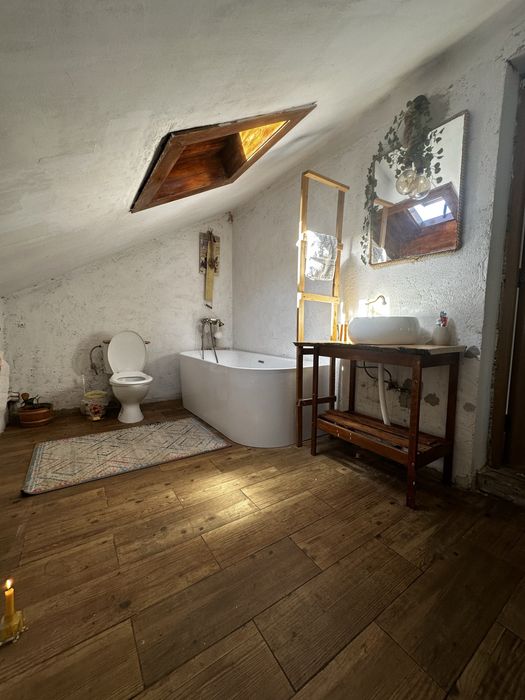 Casă spațioasă cu curte generoasa Petrosani