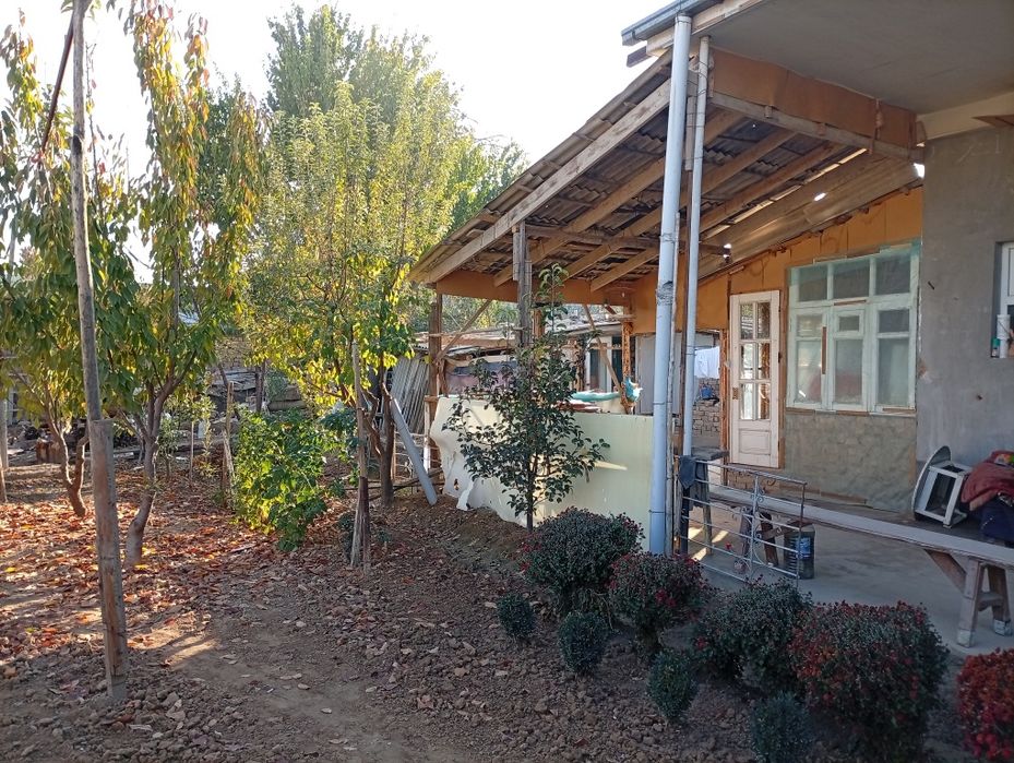 Hovli Srochniy sotiladi 6sotix