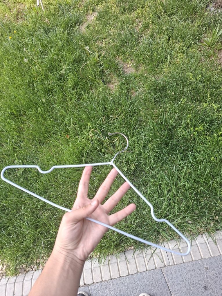 Veshelka sotaman. Ortogilani totisiga ilib kotarishila mumkin.
