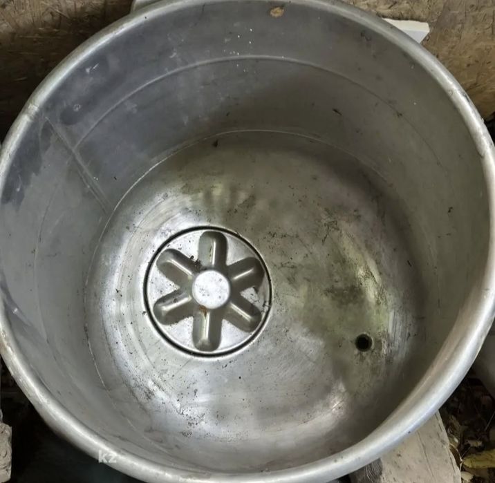 Бак-ёмкость от стиральной машиннки нержавейка д-43см.