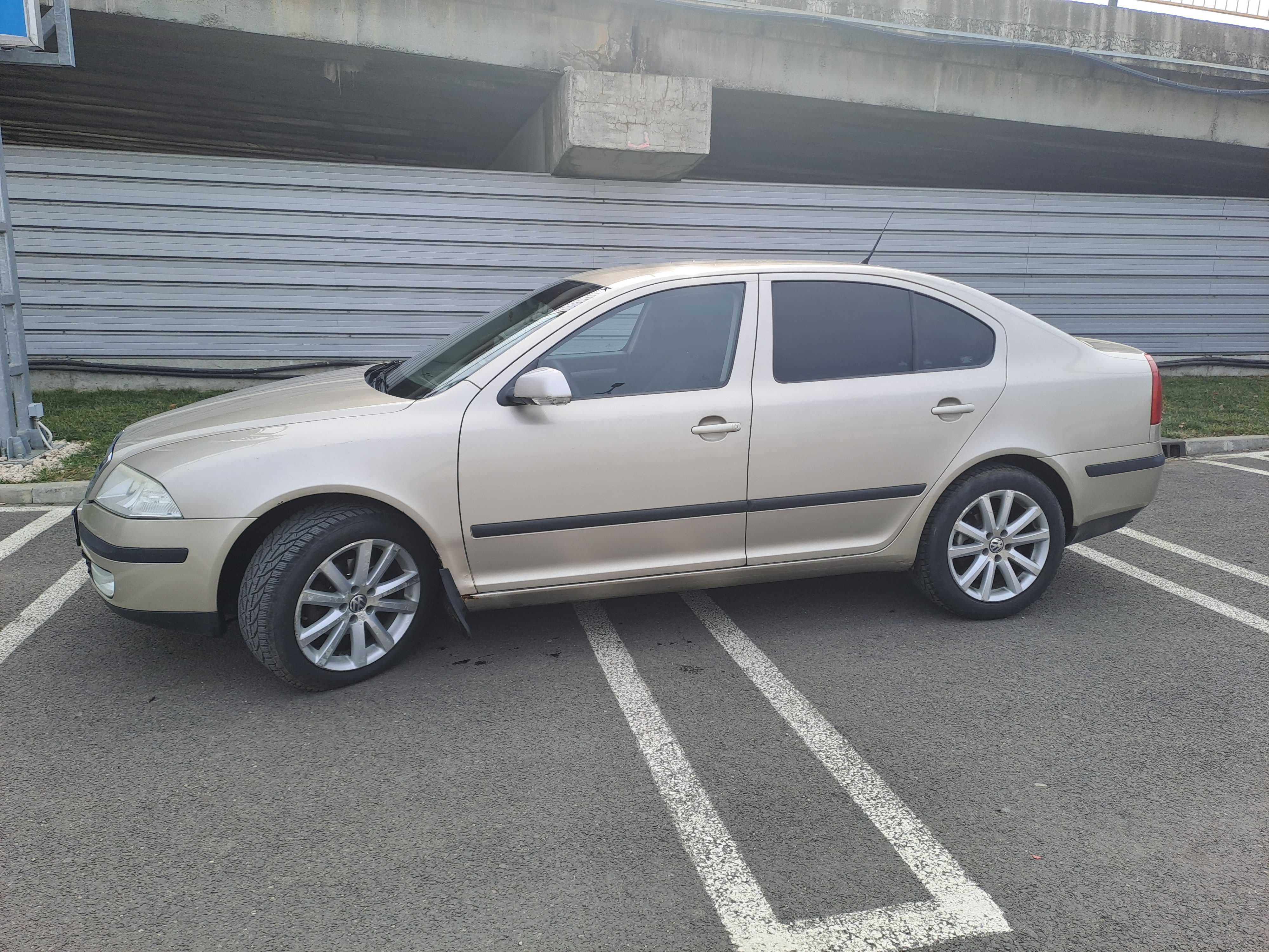 Vând Skoda Octavia 2