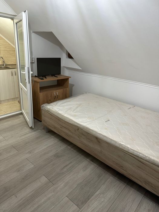 Garsonieră de închiriat