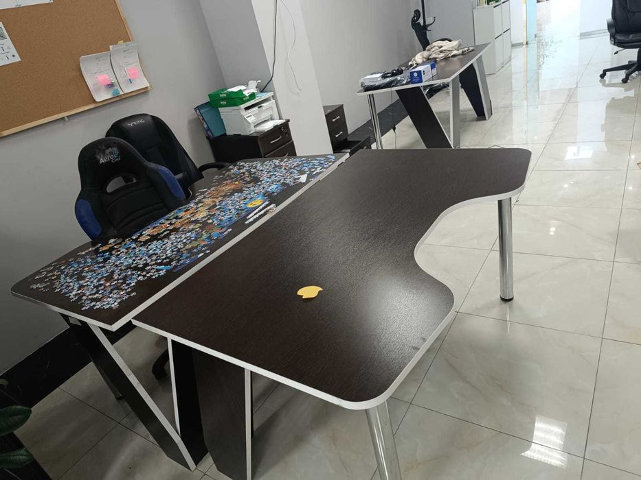 Продам офисные столы в хорошем состоянии