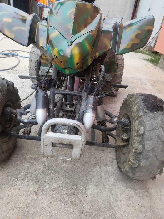 Atv cu motor de 250 cc,