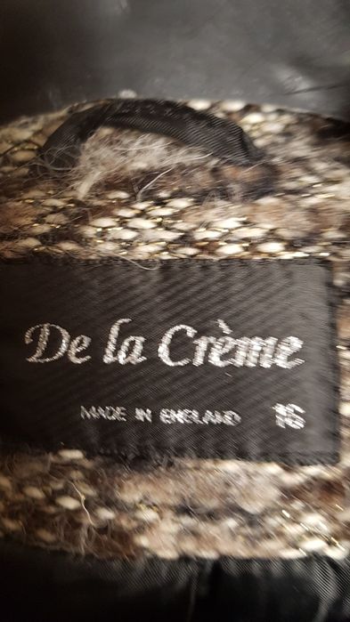 Дамско палто размер 16.