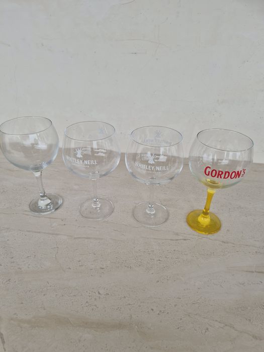 Нови чаши за джин и коктейли- 5 броя.