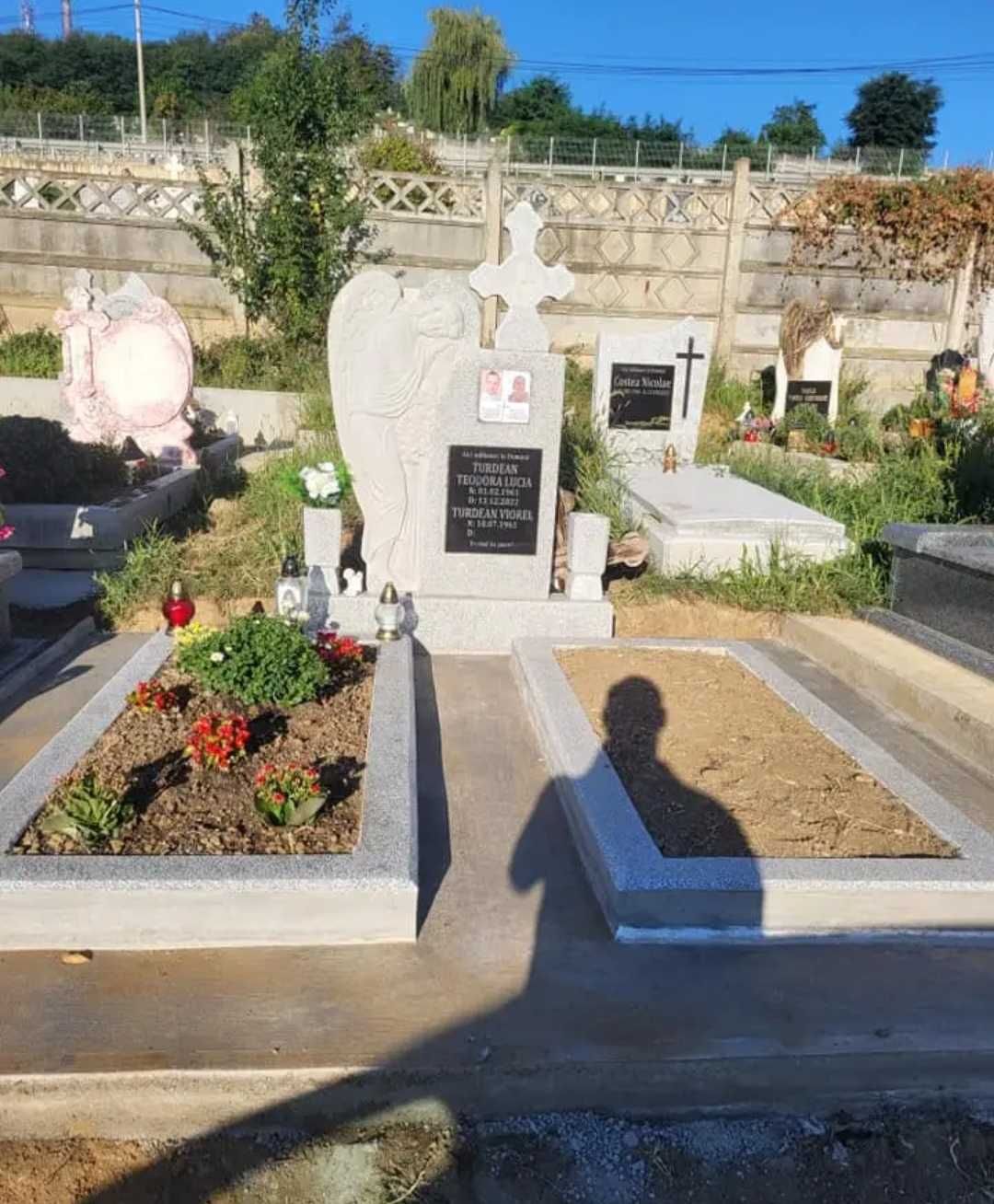 Monumente funerale din mozaic