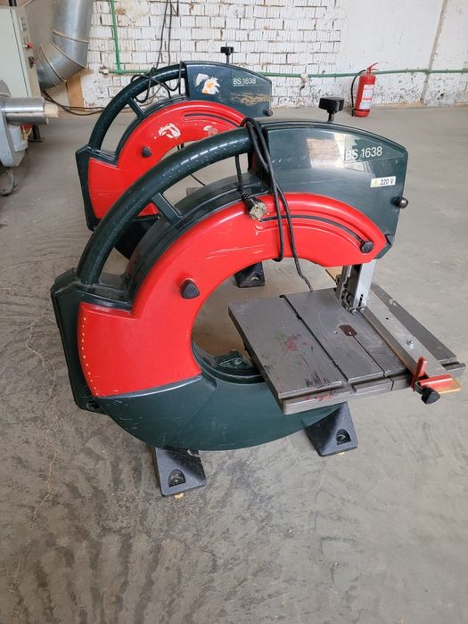 Vand utilaje profesionale pentru tamplarie