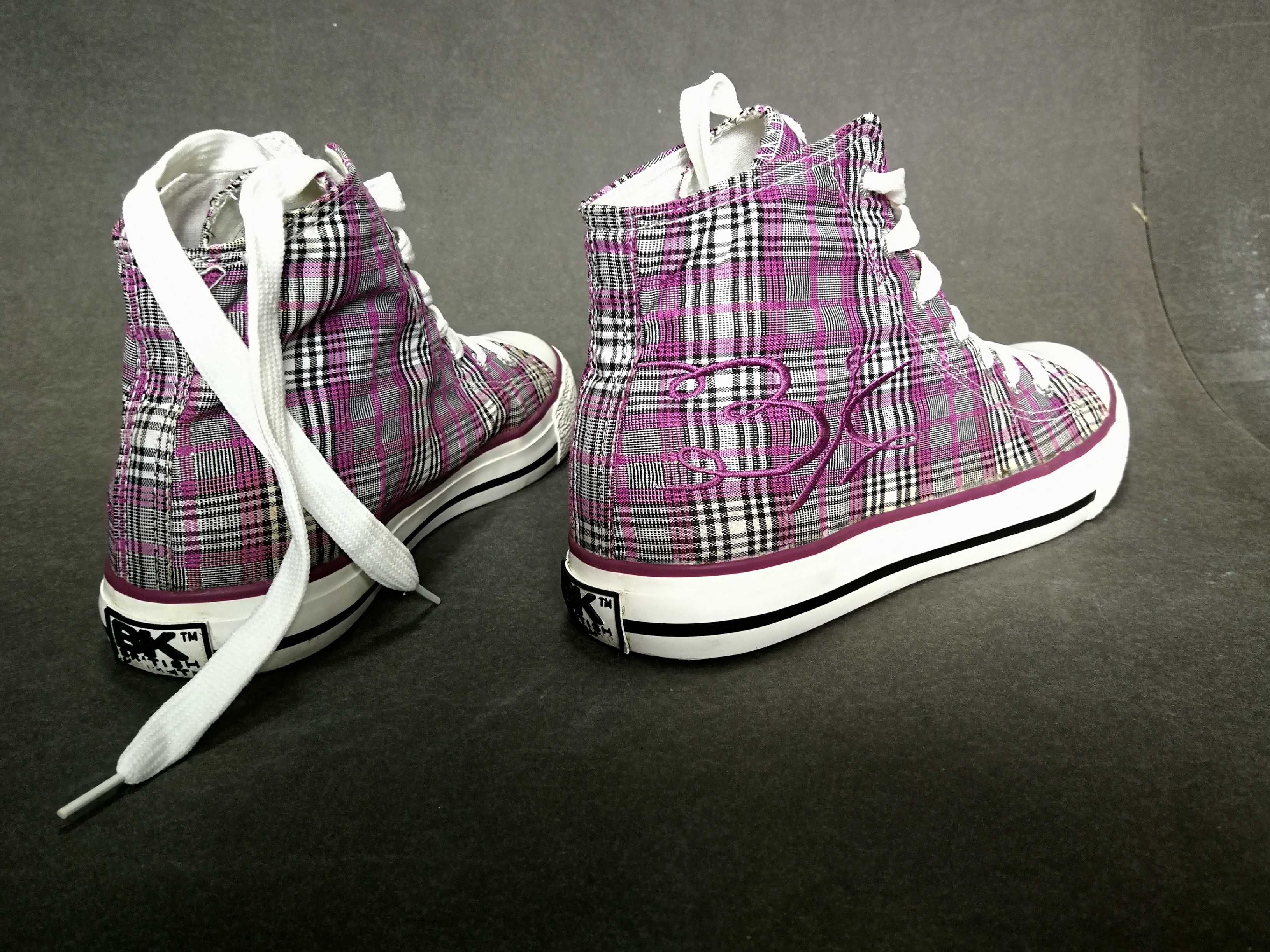 Tenisi ghete  39-40 tip Converse   BK - British Knights - UK  Ca NOU !