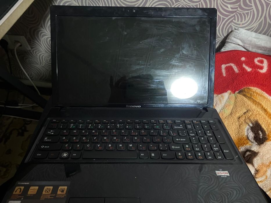 Ноутбук на запчасти Lenovo