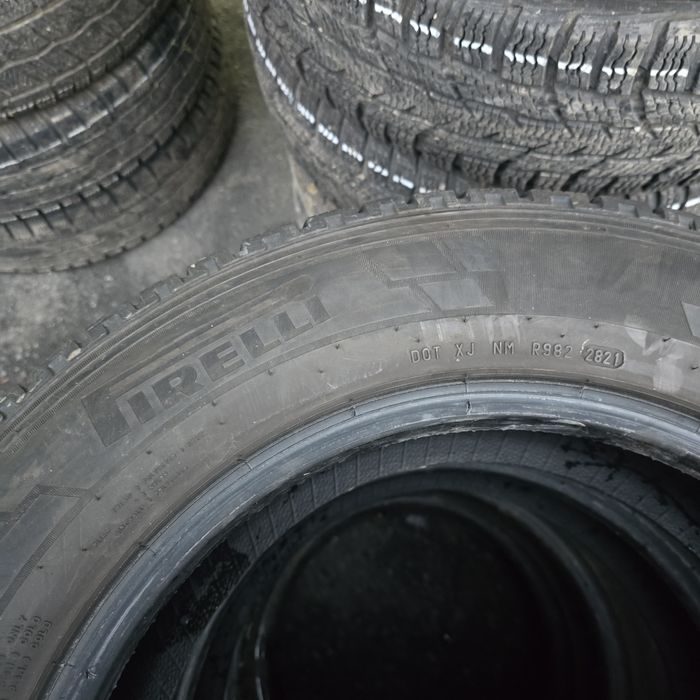 2x 215/65/16C M+S PIRELLI 2021 Stare excelentă