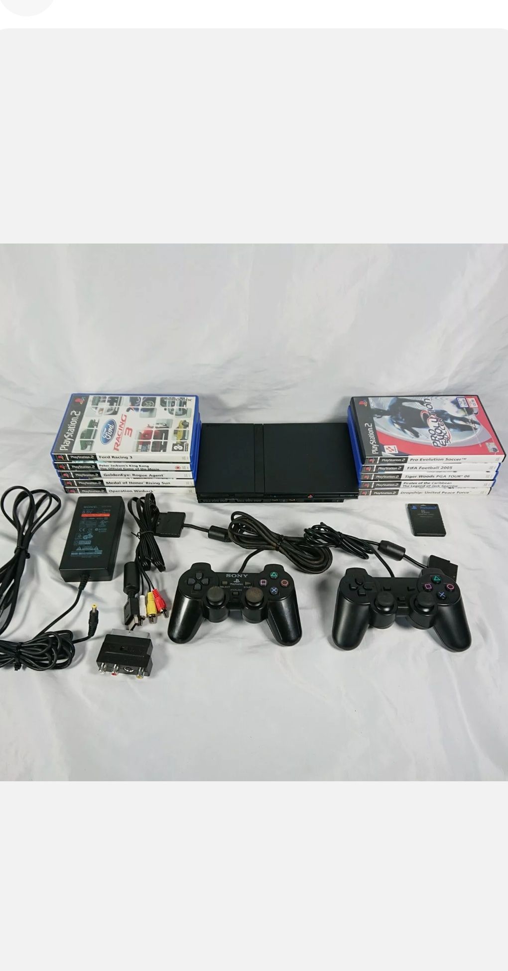 PlayStation 2 конзола с всичко необходимо за игра