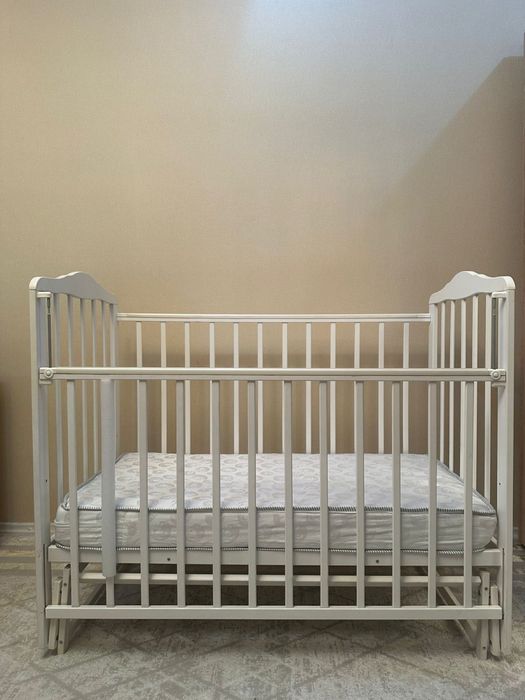 Манеж с матрасом