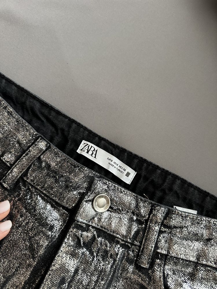 ZARA- пола, къси панталонки, топове