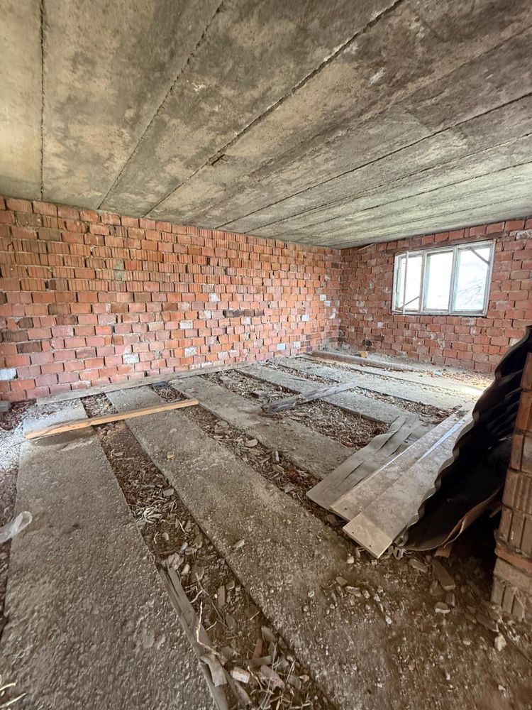 Casa cu teren spre vanzare.In Paulesti!