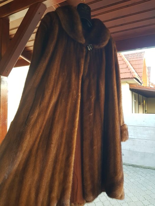 Doua blanuri deosebite