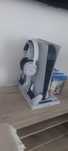 Vând PlayStation 5 


P