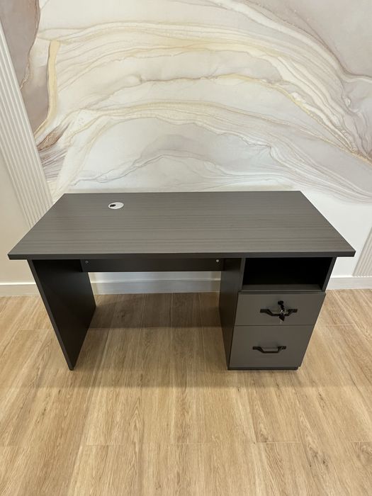 Продам офисный стол