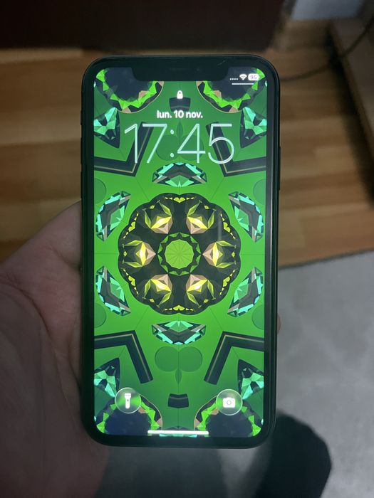 Iphone 11 negru ca nou