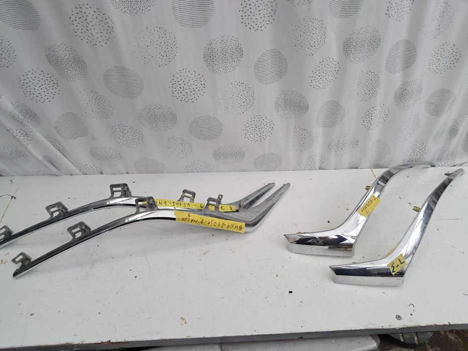 Лайсна хром Mazda 2 Mazda 3