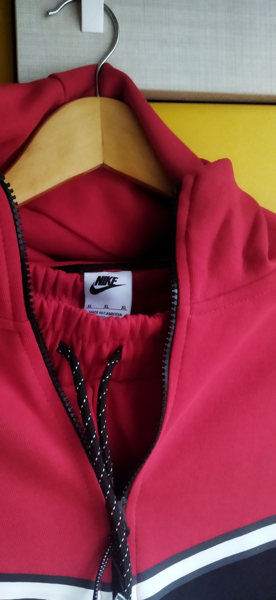 Спортен мъжки екип Nike