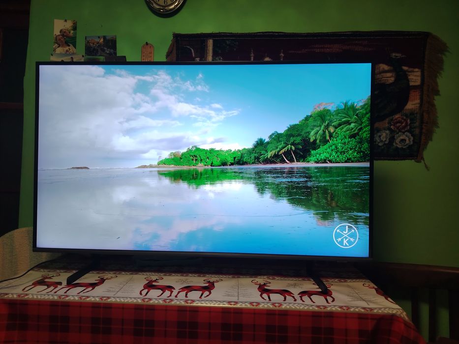 Samsung QLED 4K UHD  108 cm excelent