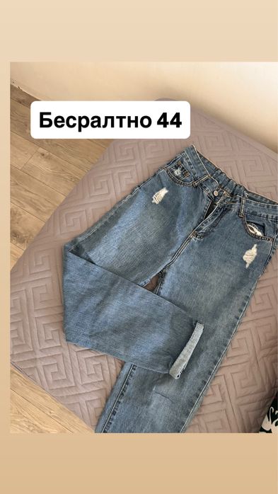 Юбка мен көйлектер ішіне кіріп қараймыз