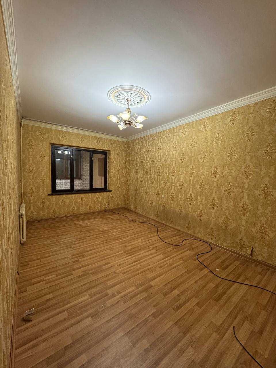Себзорда 2 хонали квартира сотилади