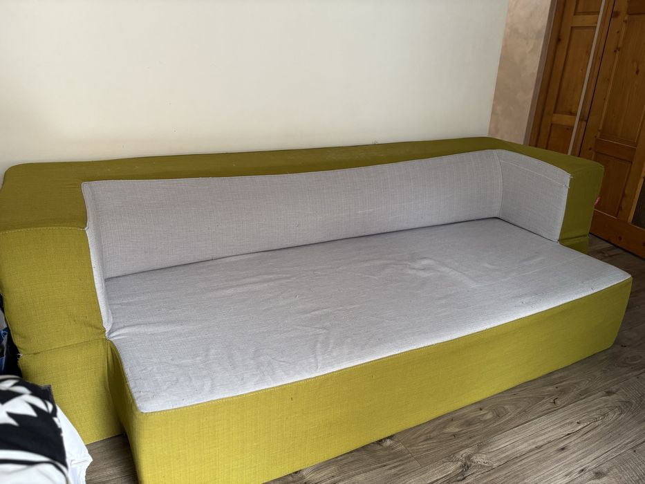 Canapea pat burete