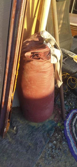 Продам боксёрскую грушу