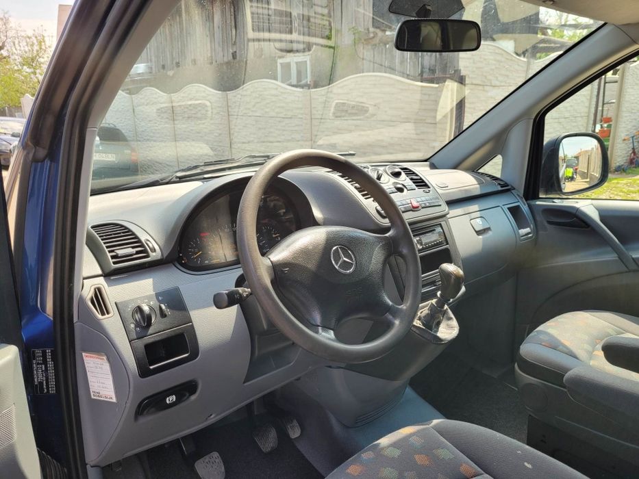 Proprietar Vând Mercedes vito mixt 2006