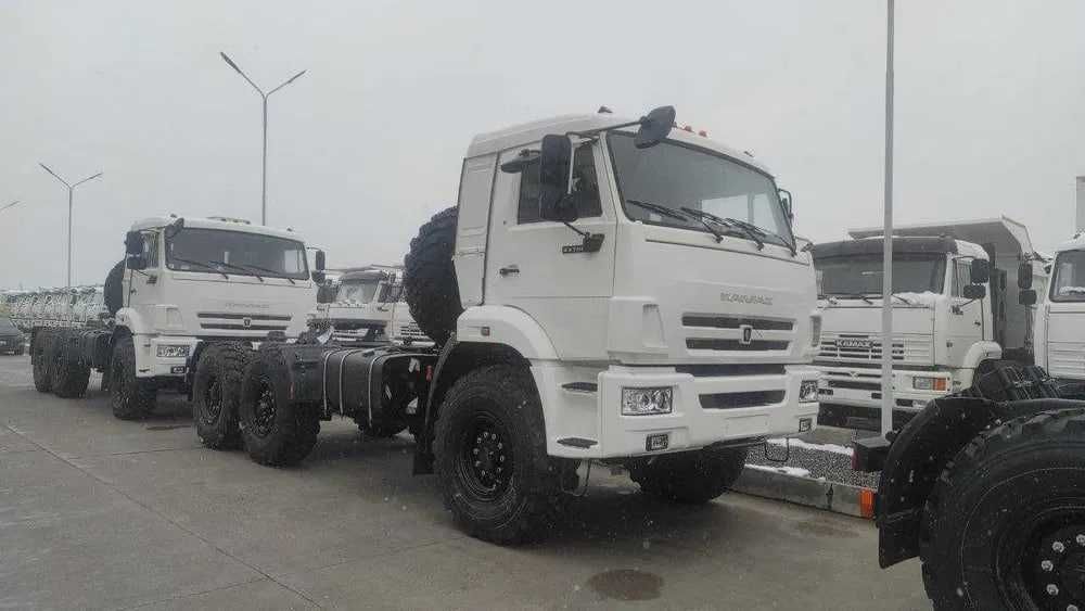 Седельный тягач КАМАЗ вездеход 44108 6х6