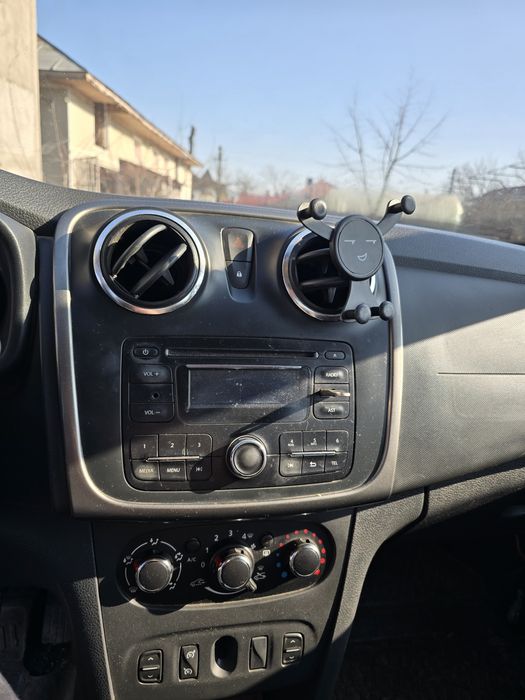 Vând Dacia sandero