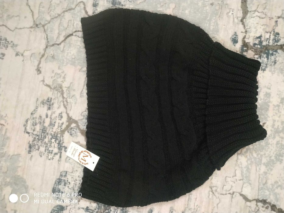 Нов с етикет шал ,яка,наметало за рамене или просто шал.made in italy