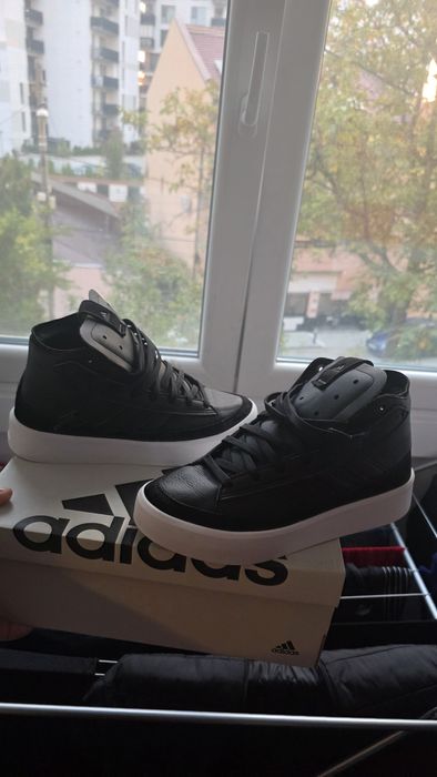 Ghete Adidas din piele 40