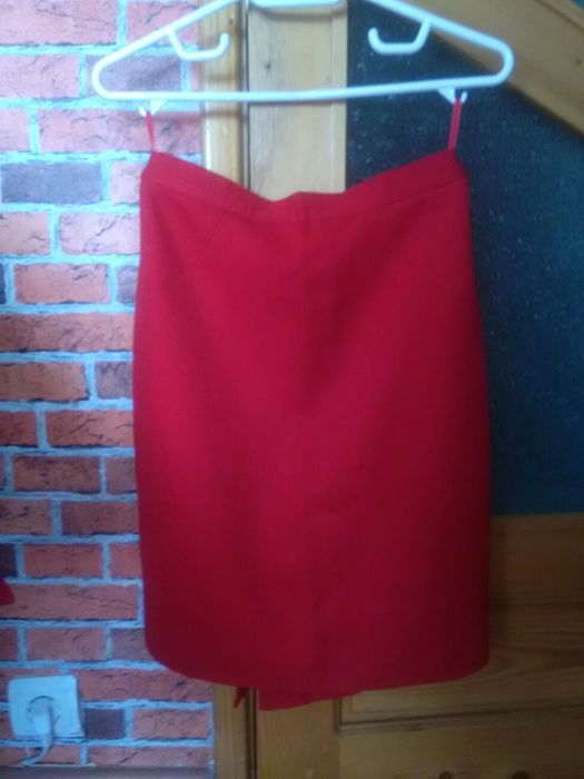 Vand costum sacou +fusta